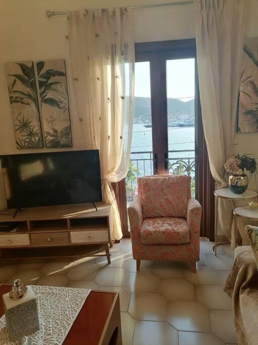 Suiteviewporos Galatás Dış mekan fotoğraf